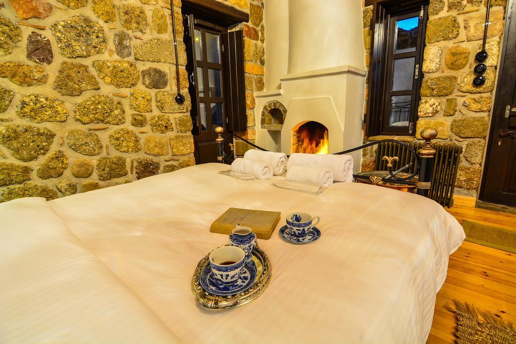 Varnevo Guesthouse Ano Trikala Esterno foto