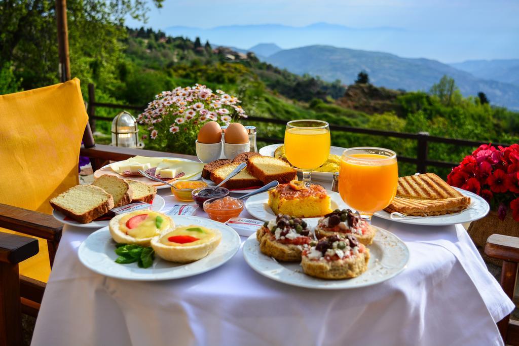 Varnevo Guesthouse Ano Trikala Esterno foto